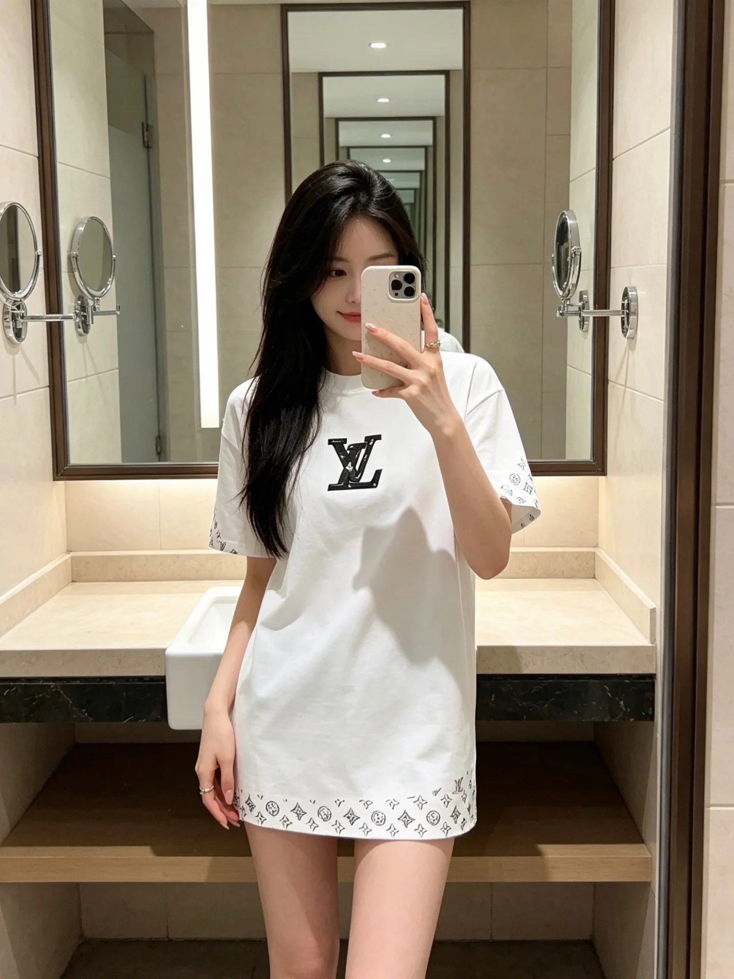 Louis Vuitton/Louis Vuitton leather logo embroidered short sleeves